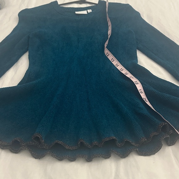 Anthropologie teal long sleeved sweater with ruffled hem. - Picture 9 of 9